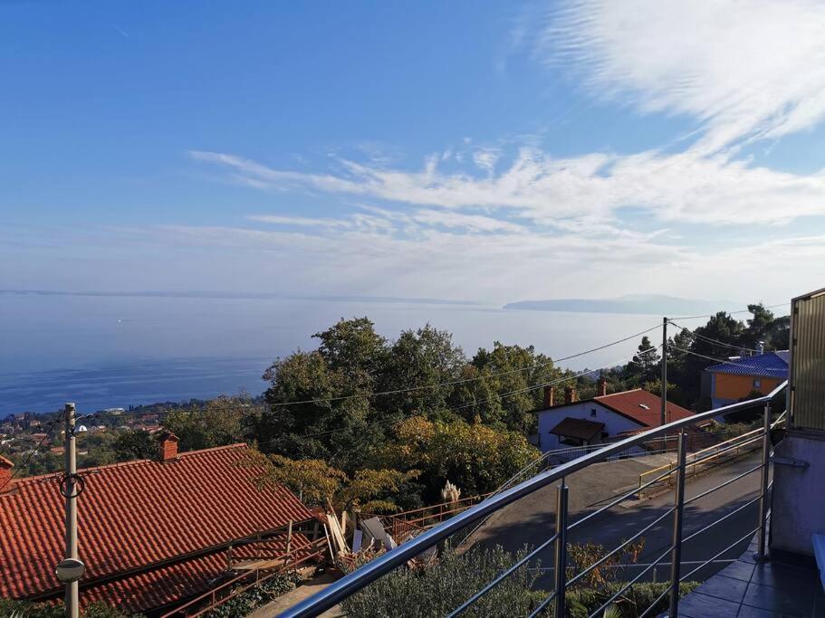 Dobreć Ferienwohnung Mit 180° Meerblick מראה חיצוני תמונה